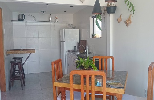 Garopaba Maison | Lobo do Mar Address House in the historic center of Garopaba, next to the beach.