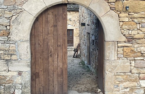Goutrens Maison | Loca saiso/vac/Séjour : 120 m² dans un corps de ferme authentique et restauré