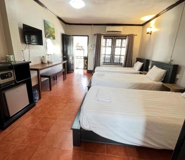 Vang Vieng Maison | Local Guesthouse