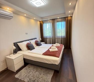 Kecskemet Appartement | Local-Lux Apartman 3 szoba, privát parkoló