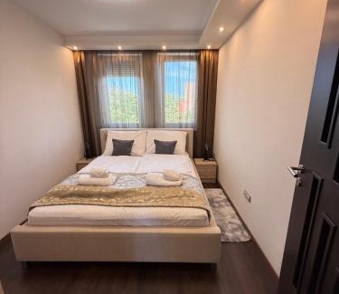 Kecskemet Appartement | Local-Lux Apartman 3 szoba, privát parkoló