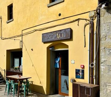 Pietralunga Maison | LocAle Guest House