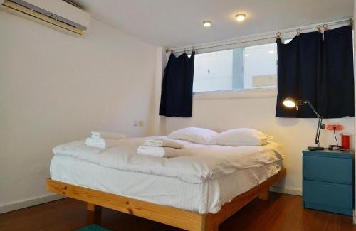 Tel Aviv Appartement | Localz - Central Studio With Gallery
