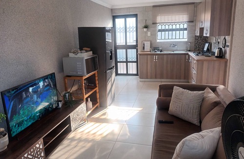 Thohoyandou Appartement | Located at a quiet & safe area with all essential amenities perfect 4 long stay