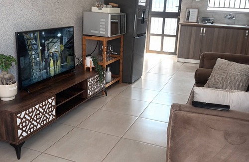 Thohoyandou Appartement | Located at a quiet & safe area with all essential amenities perfect 4 long stay
