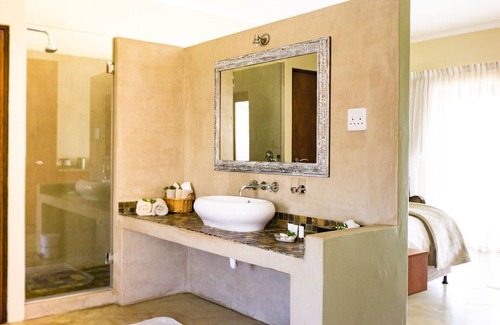 Pringle Bay Maison | Situé dans une réserve naturelle, vous serez choyé et pourrez vous détendre.