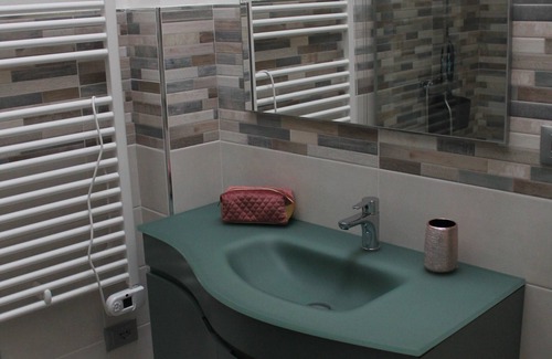 Pietramontecorvino Lit Et Petit-Déjeuner | Located in downtown area, renovated in 2021 in contemporary style