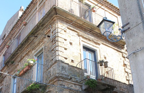 Filadelfia Appartement | Situé dans l'une des plus belle ville de la Calabre, dans une propriété de 700