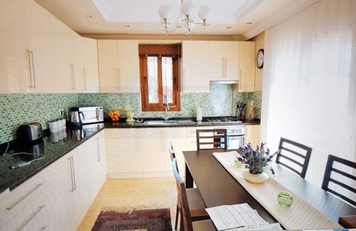 Dalyan City Center Villa | Situé dans un quartier calme, à proximité du centre-ville de Dalyan.