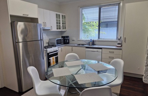 Rivervale Maison | Located in the Heart of Lathlain are cosy 3 bedrooms 1 bath suburban house