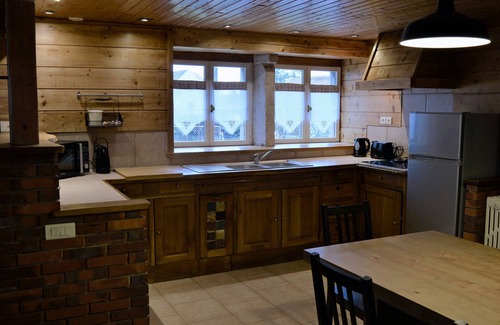 Ney Maison | Located in the heart of the Jura, close to lakes and waterfalls!