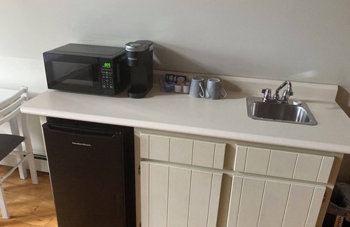 Charlottetown Maison | Located in West Royalty Charlottetown, close to shopping & restaurants.