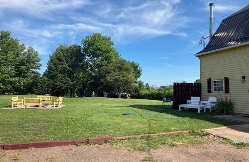 Charlottetown Maison | Located in West Royalty Charlottetown, close to shopping & restaurants.