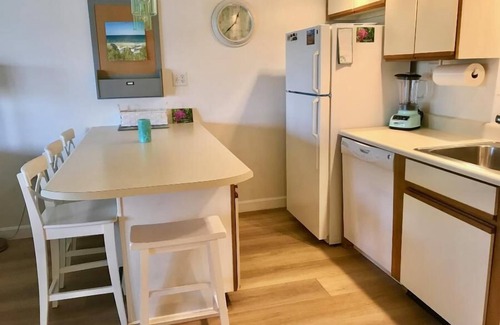 Wells Beach Copropriété | Located just steps from Wells Beach, Eastwinds 123 is perfect for your getaway.