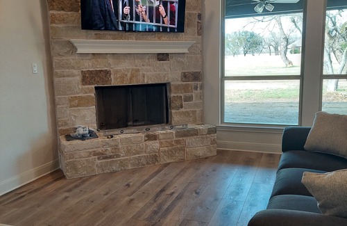 Runaway Bay Maison | Located on 3rd hole of RB Golf course. Nice quiet area. Fully furnished.