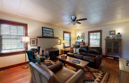 Ansted Maison | Located on the border of New River Gorge National Park and Hawks Nest State Park