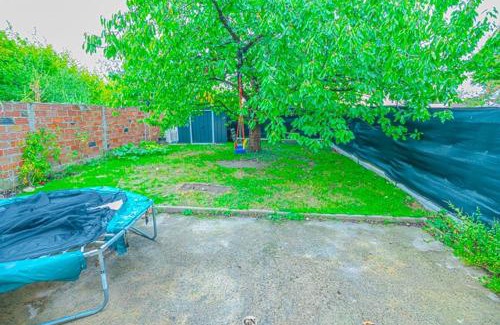 Sainte-Genevieve-des-Bois Villa | Location Cosy Paris - villa Emeraude