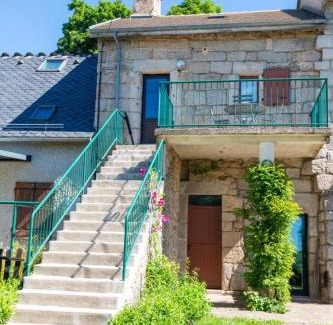 Les Bondons Maison | Location 2 personnes aux badieux