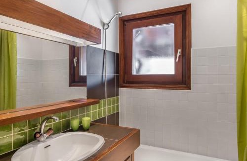 Megeve Appartement | Location Appartement 2 Chambres à Megève, Proche Télécabine Jaillet, Parking et Animaux Acceptés - FR-1-453-38