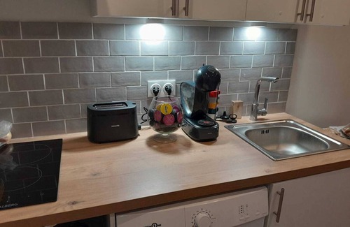 Villemomble Maison | Location chambre sdb salon cuisine animaux bienvenus.