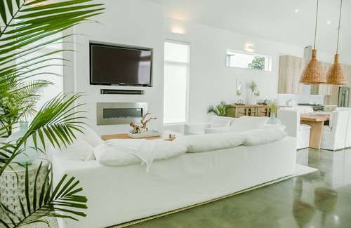 San Juan Maison | Location, comfort, and 5 beach accesses to more than one mile of deeded beach!
