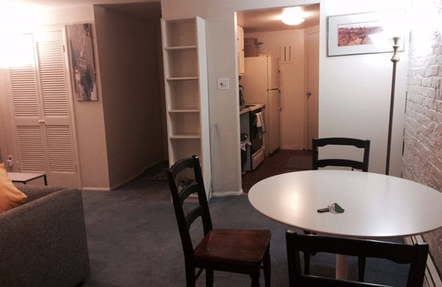 Stanton Park Appartement | Emplacement, commodité et charme de Capitol Hill Stationnement GRATUIT inclus