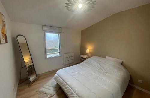 La Roche-sur-Yon Maison | Location d un logement de 45m2 et d une CH chez l habitant