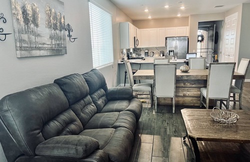 Estrella Village Maison | Location Location! 5 Bed 3 Bath Home
