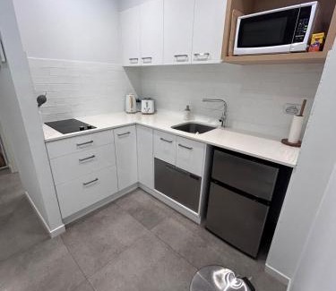 Manly Appartement | Location, location, location - modern studio