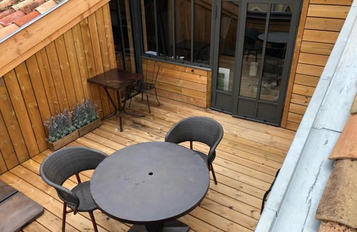 Penne-d'Agenais Maison | Location loft d'artiste dans village pittoresque