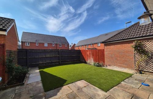 Melksham Maison | Location, lovely family home