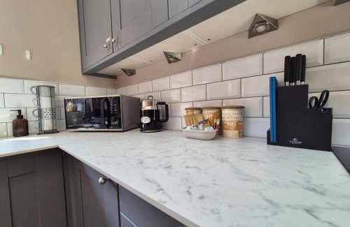 Melksham Maison | Location, lovely family home