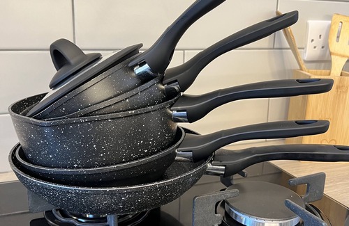 Nottingham Maison | Location*Parking*Contractors*Leisure*Comfy King Bed