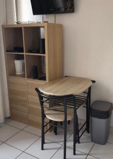 Port Rive Gauche Appartement | LOCATION STUDIO EN BORD DE PLAGE A GRUISSAN