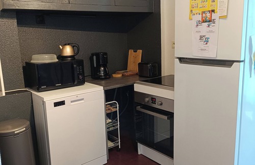 Besse-en-Chandesse Appartement | Locbesse - Authentic apartment in the heart of Besse - Perfect for 4 people
