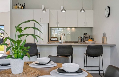 Kinloch Maison | 2 Seagers Cl, Kinloch Base 4. Extra $30