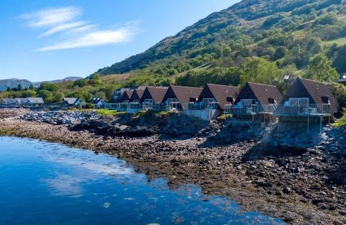 Kentallen Maison | Loch Linnhe Waterfront Lodges with Hot Tubs