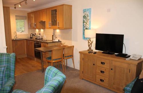 Kinloch Rannoch Maison | Loch Rannoch Highland Club Lochside Lodge 07