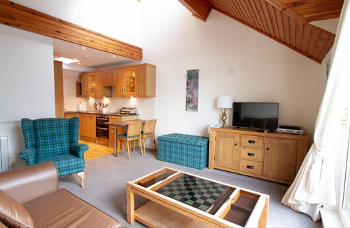 Kinloch Rannoch Maison | Loch Rannoch Highland Club Lochside Lodge 08