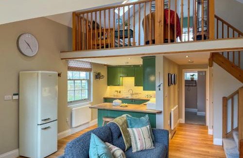Salton Maison | Lockwood Barn