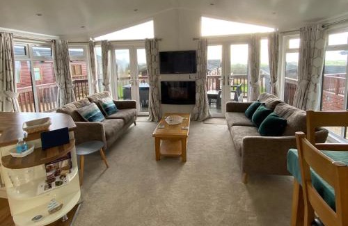 Tavistock Maison | Lodge 10, Cedar Lodge Park