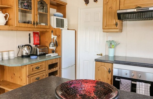 Yealand Conyers Cottage | Lodge 17 Silverdale, CARNFORTH