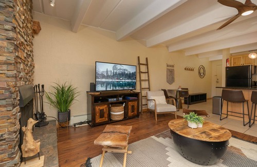 Dillon Copropriété | Lodge at Lake Dillon Condo: Great Year-Round Location