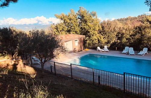 Grane Cabine | LODGE CAPE TOWN PMR 27m² (1 bedroom) sleeps 4