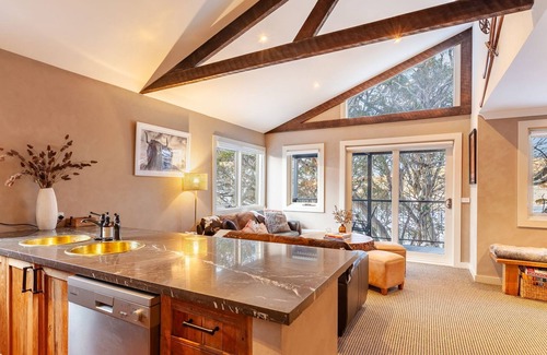 Perisher Valley Station Balnéaire | Lodge Chalet (for 4), The Stables Resort Perisher
