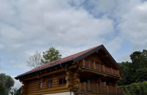 Neuhutten Appartement | Lodge "Fuchs", living-bedroom - Waldzeit Café and Lodge