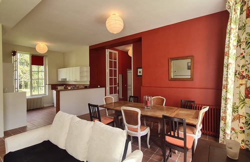 Versainville Maison | Gîte du Château - au cœur du parc - 6/7 personnes - 4 kms de Falaise