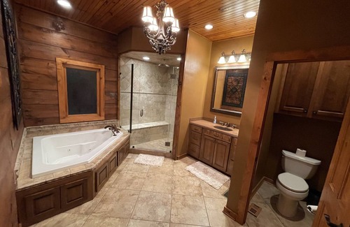 Crenshaw County Cabine | Lodge on The Lake