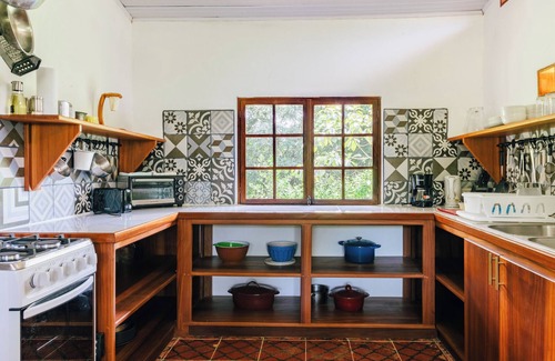 Parrita Maison | Lodge with Private 40ha Jungle Reserve