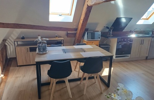 Chateauneuf-en-Thymerais Appartement | Lodging Downtown Châteauneuf-en-Thymerais